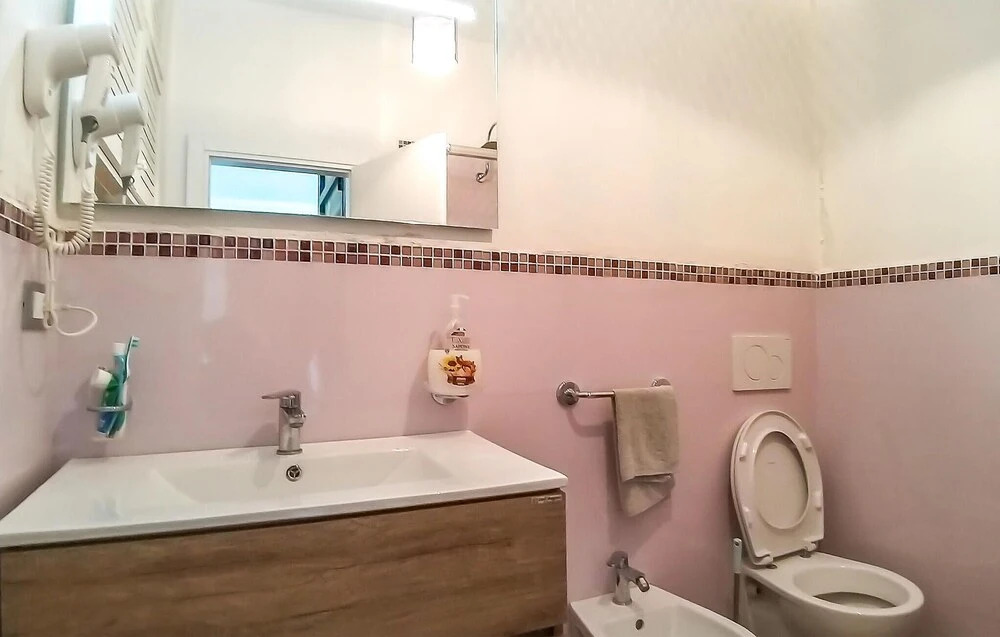 Awesome Apartment in Ischia With Wifi and 2 Bedrooms