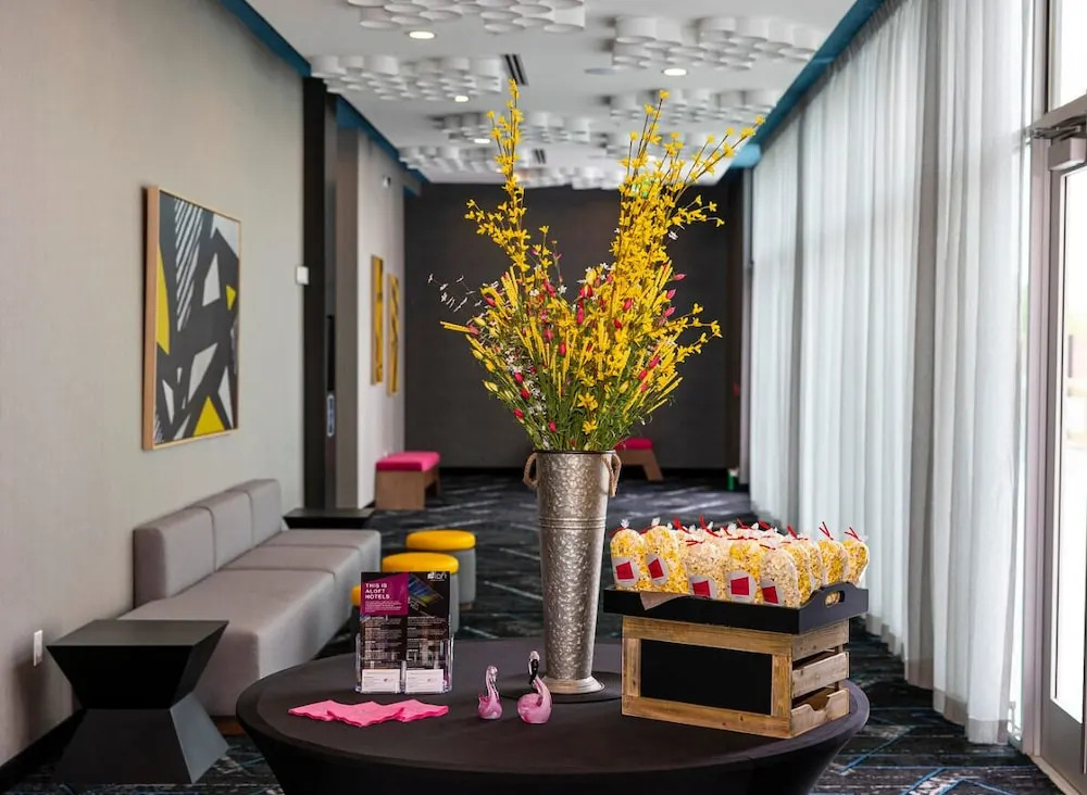 Aloft by Marriott Dallas DFW Airport Grapevine