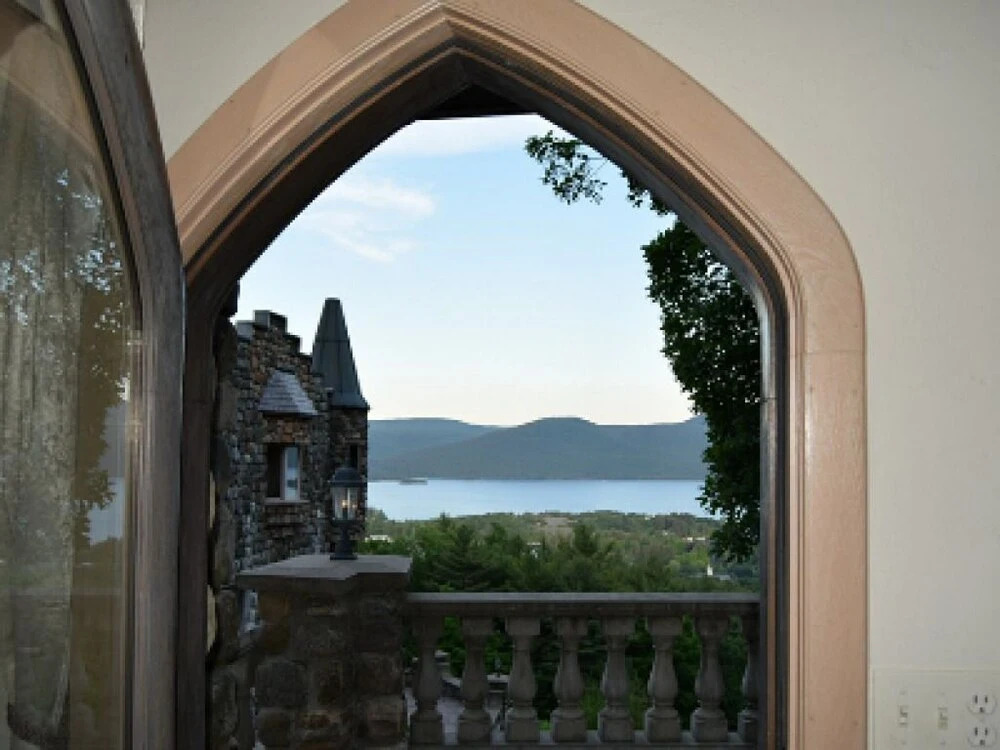 HIGHLANDS CASTLE overlooking Lake George plus 2 other CASTLES & SUITES
