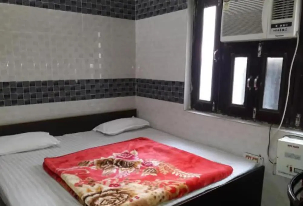 Kripa Dev Guest House Haridwar by Goroomgo