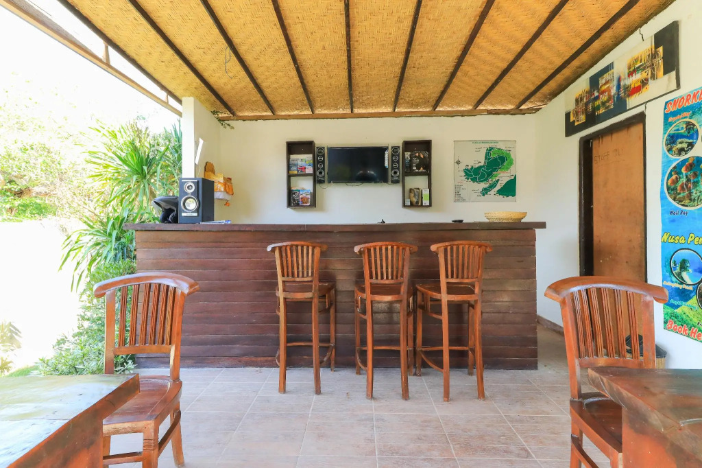 Lembongan Tropical Guesthouse