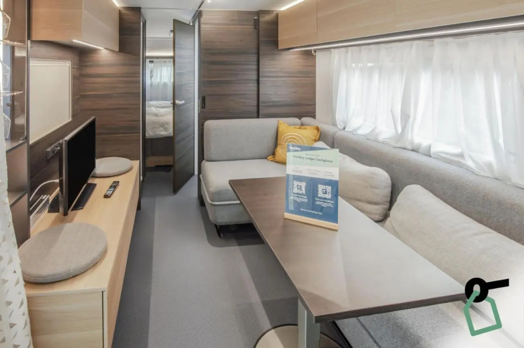 Deluxe - Two Bedroom No.2
