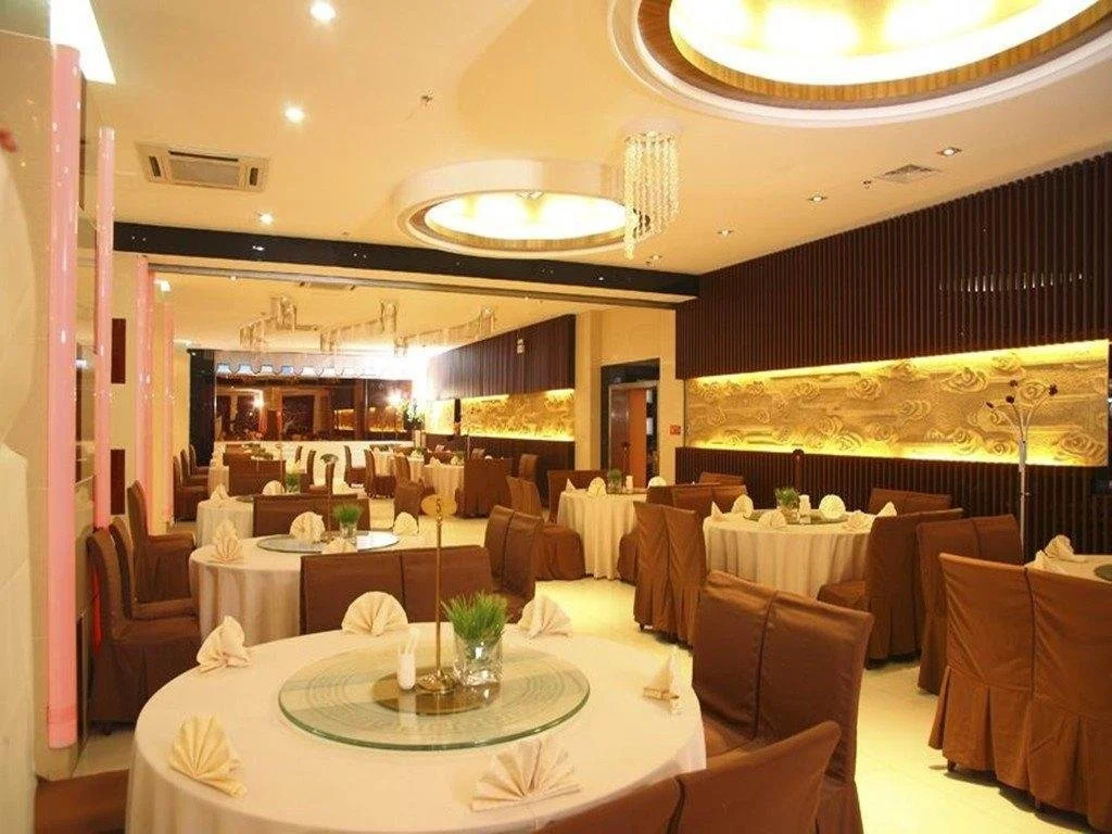 Huili Business Hotel