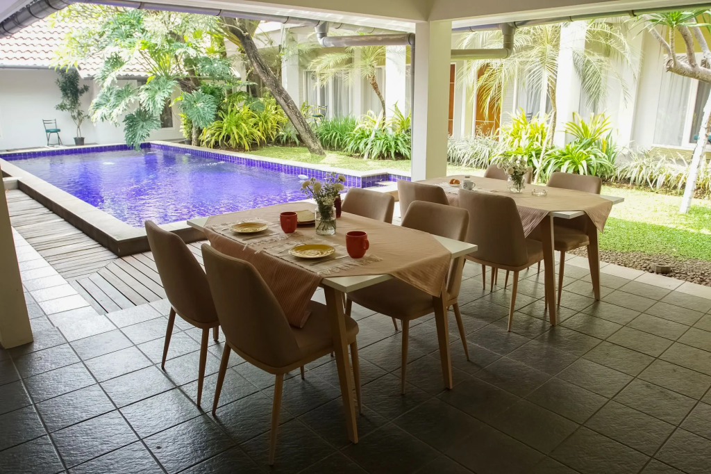 Topaz Guest House