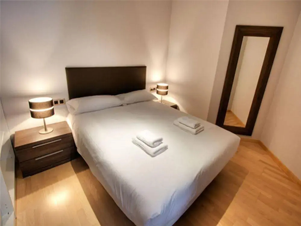 Tamarit Apartments