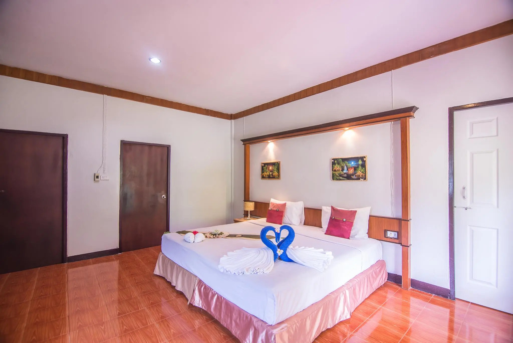 Lanta Nice Beach Resort - SHA Extra Plus