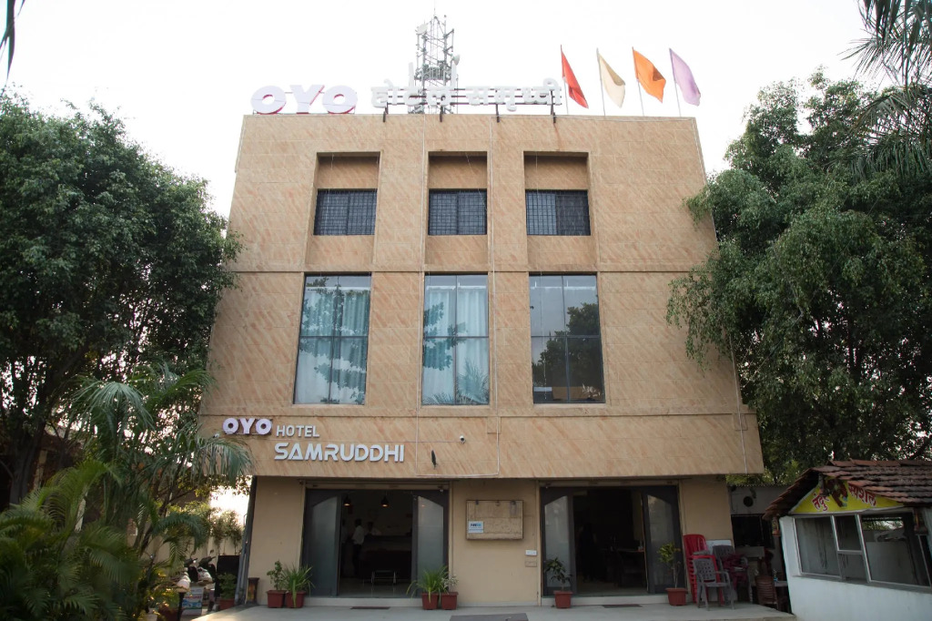 Collection O 30071 Hotel Samruddhi