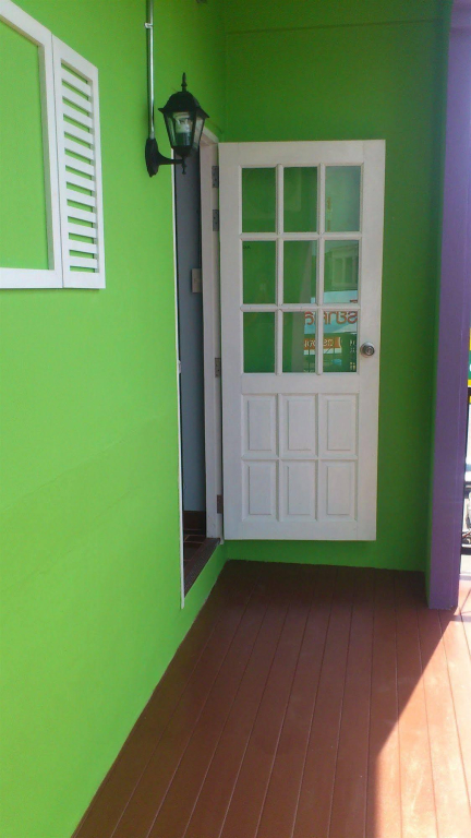 B-trio Guesthouse