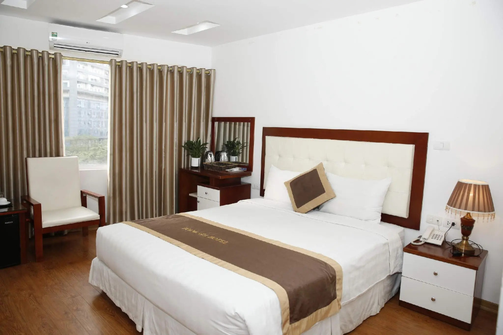 Hoàng Gia Hotel Nhân Hòa