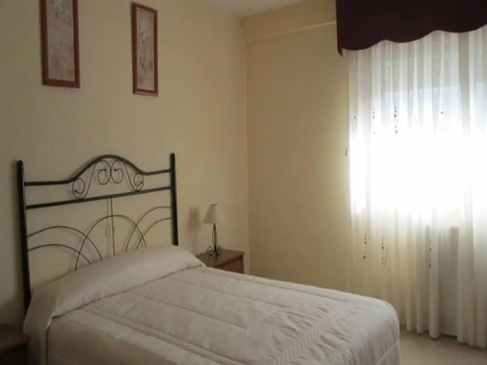Apartment - 2 Bedrooms with WiFi and Sea views - 101893