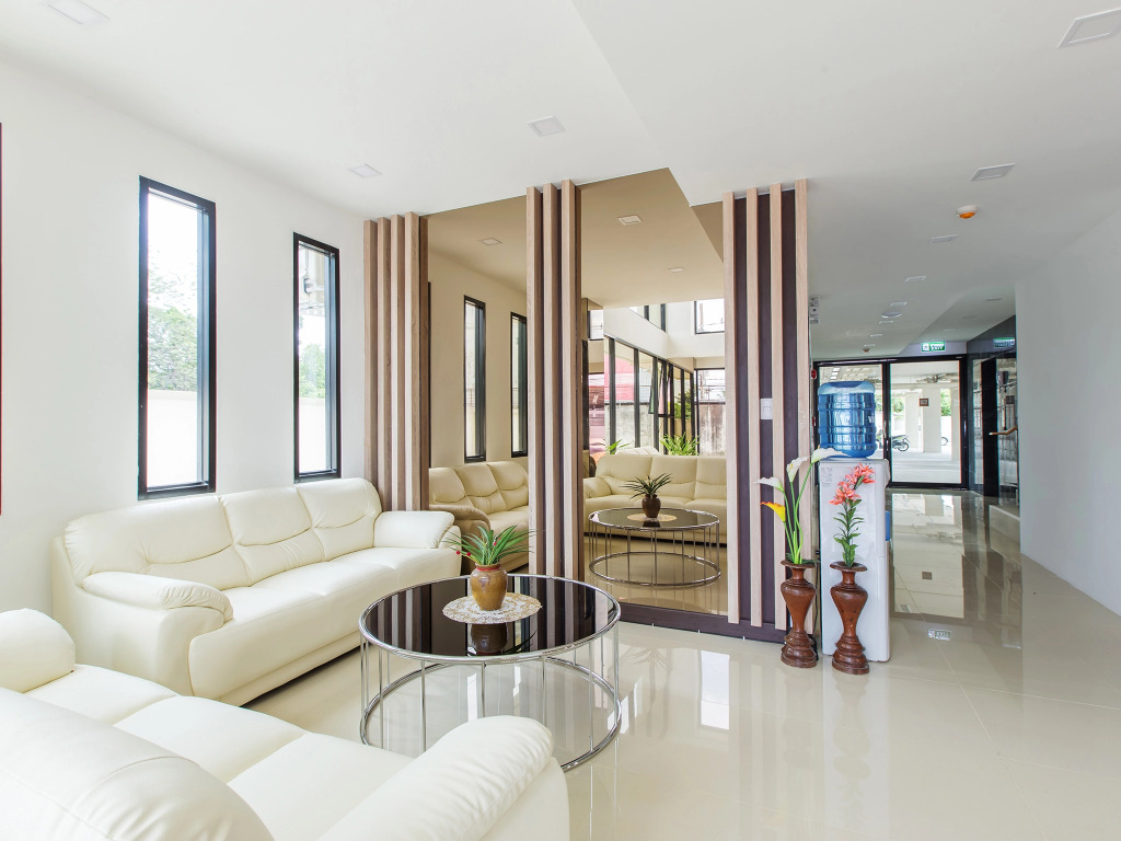 B2 Ubon Premier Hotel