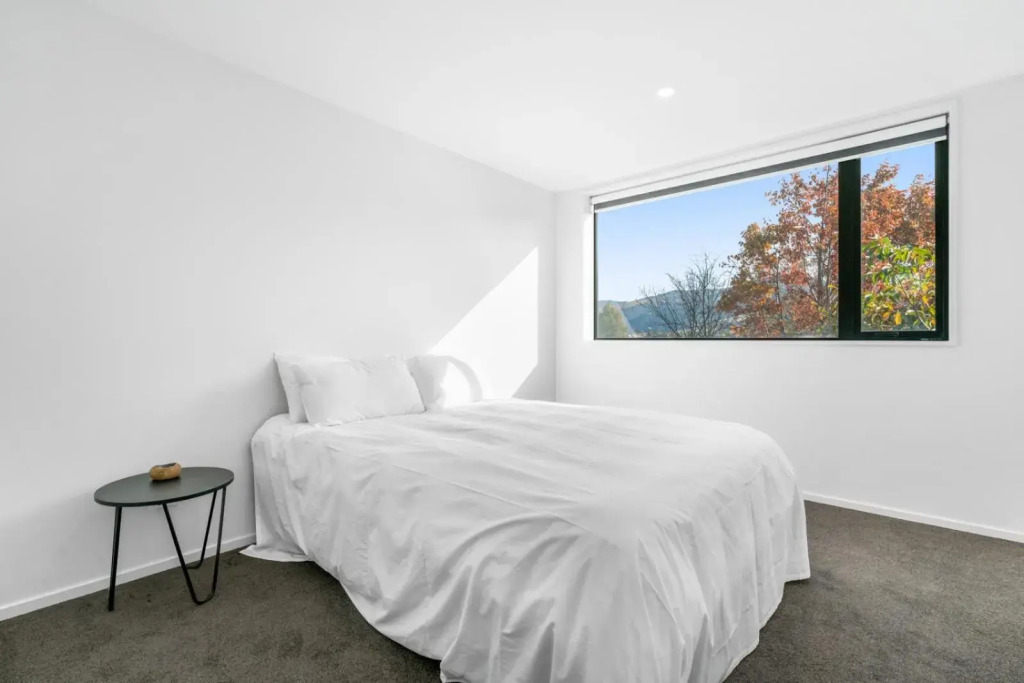 Mountain Vistas - Cromwell Upstairs Holiday Apartment