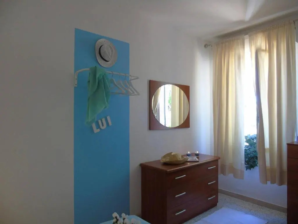 On Holiday Between Sky And Sea geco Di Campiglia pet friendly big garden