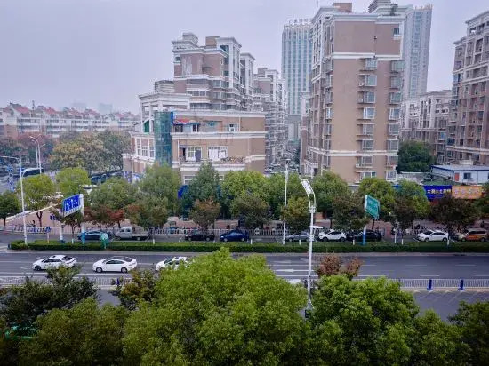 Mingjun Express Hotel (South Railway Station)