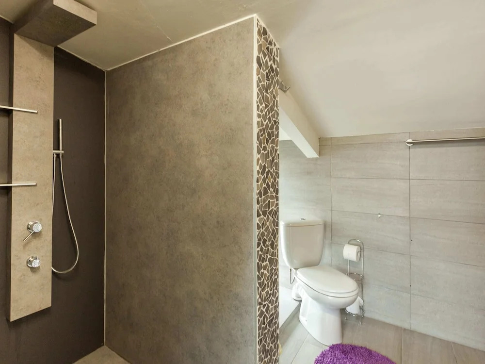 Luxury Villa with Sauna & Hot Tub in Middelkerke