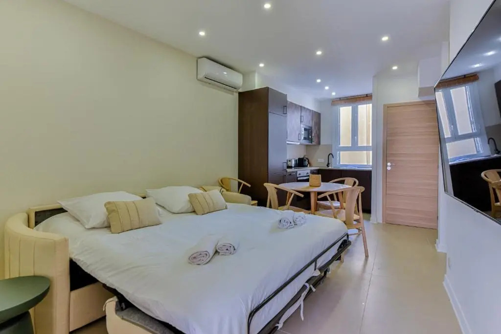 CMG Cozy appartement Juan-Les-Pins / 200m Plage