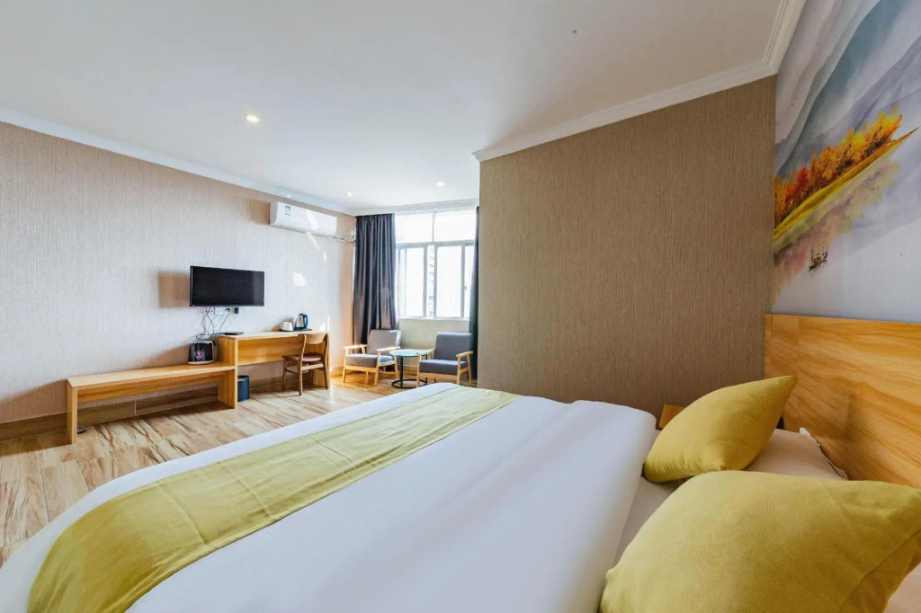 Yangjiang Yujing Hotel (Xinda City Times Square Branch)