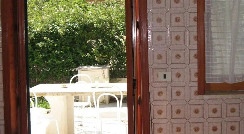 Casa White Jasmine
