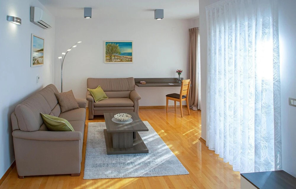 Nice Home In Novalja With Wifi