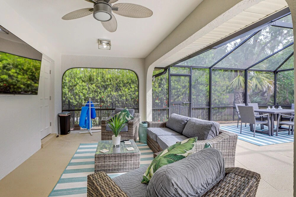 Port Charlotte Retreat w Heated Saltwater Pool