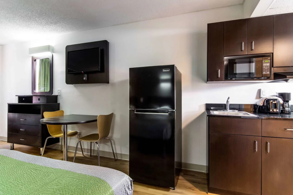 Studio 6 Extended Stay - Lagrange, GA