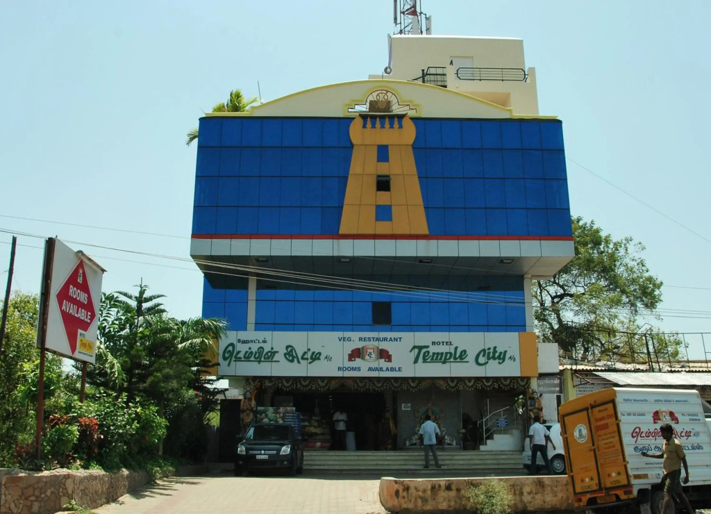 Hotel Temple City