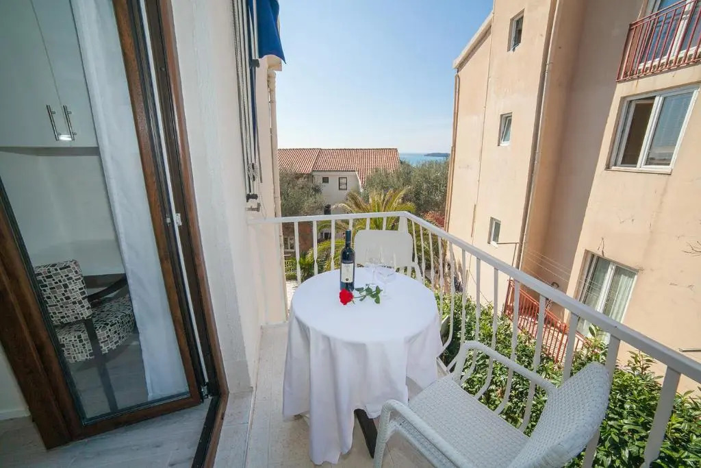 Villa Mona 2