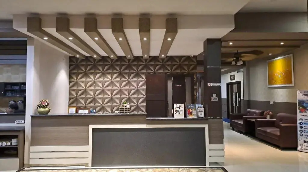 Grand Krakatau Serang