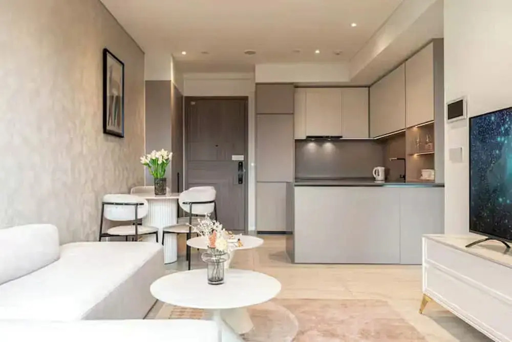 Vivian Boutique Opera Luxury Residence
