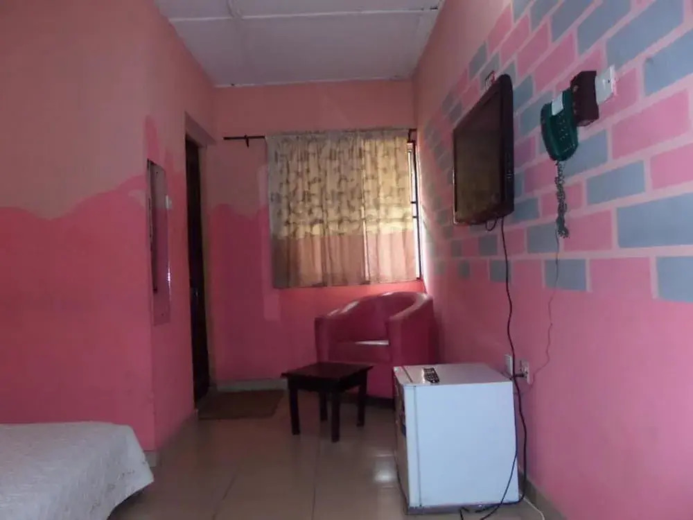 Phadis Hotel