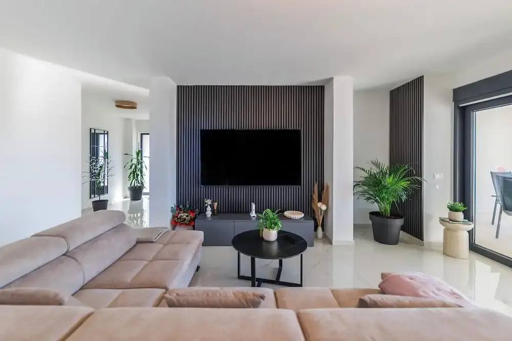Luxury Villa Podversie with pool