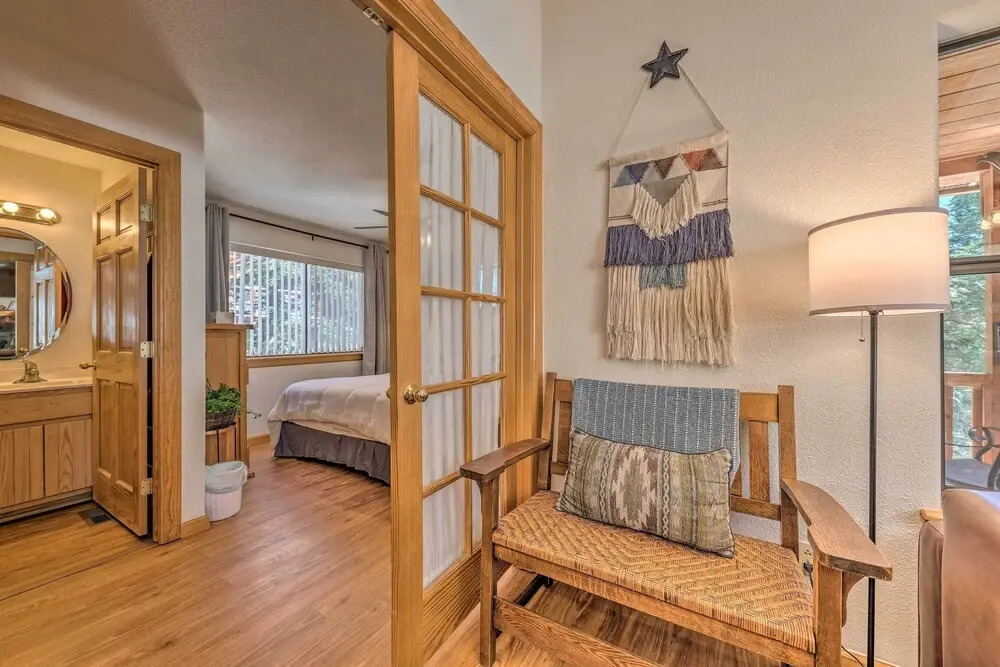Charming 'coppertop' Cloudcroft Cabin: 3 Mi to Ski