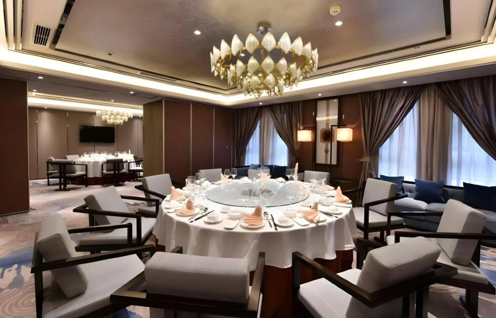 Hantang Laojiao Grand Hotel (Jinjiang District Government Affairs Center)