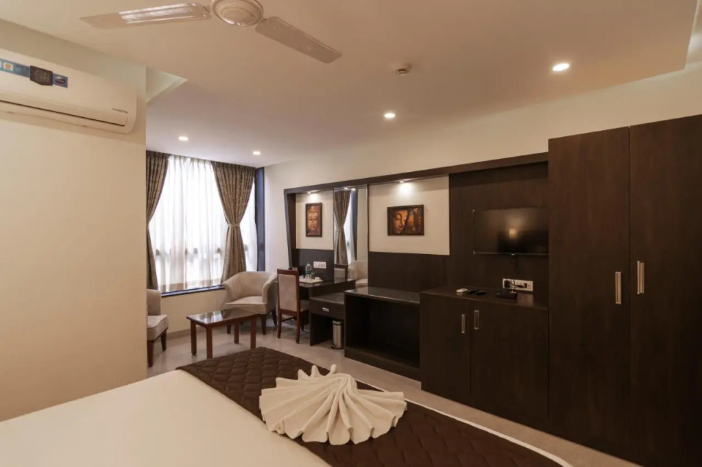 Hotel Dasya - Formerly Nice Stay The Business Hotel