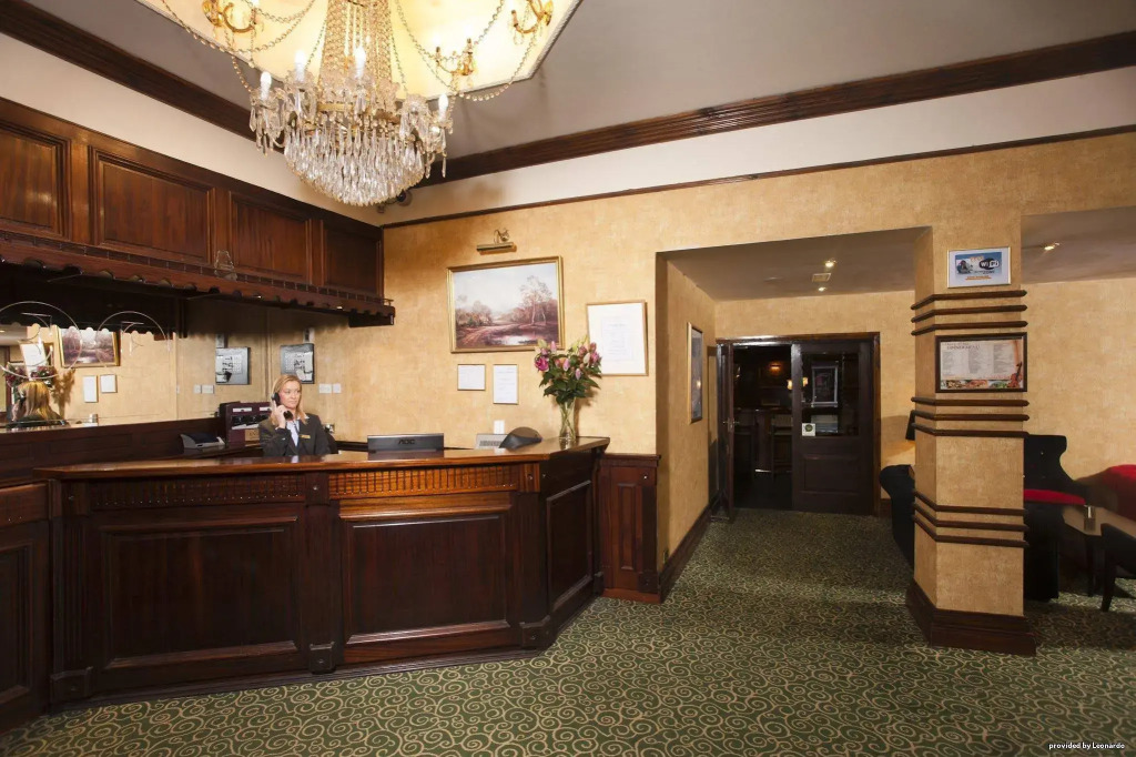 Eviston House Hotel