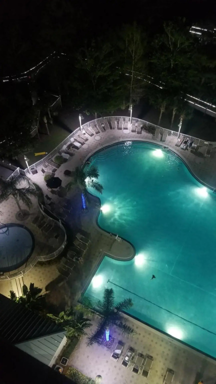 Lakeview Condo Hotel near Disney
