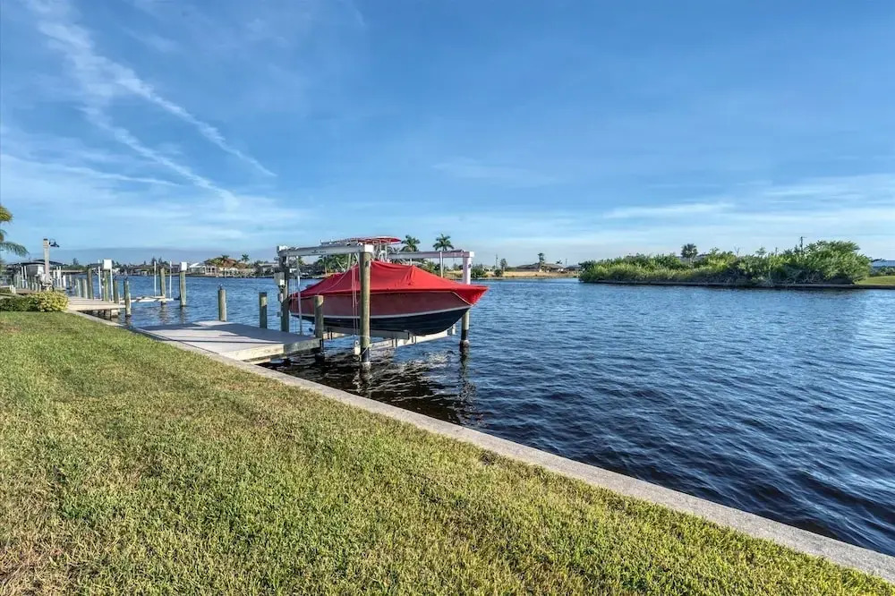 South Gulf Cove 2 Bedroom Canal Pool Home 2 Home