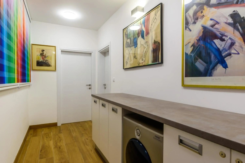 Merci Apartment