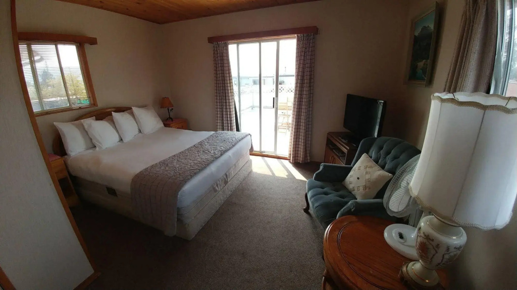 Cozy Court Motel