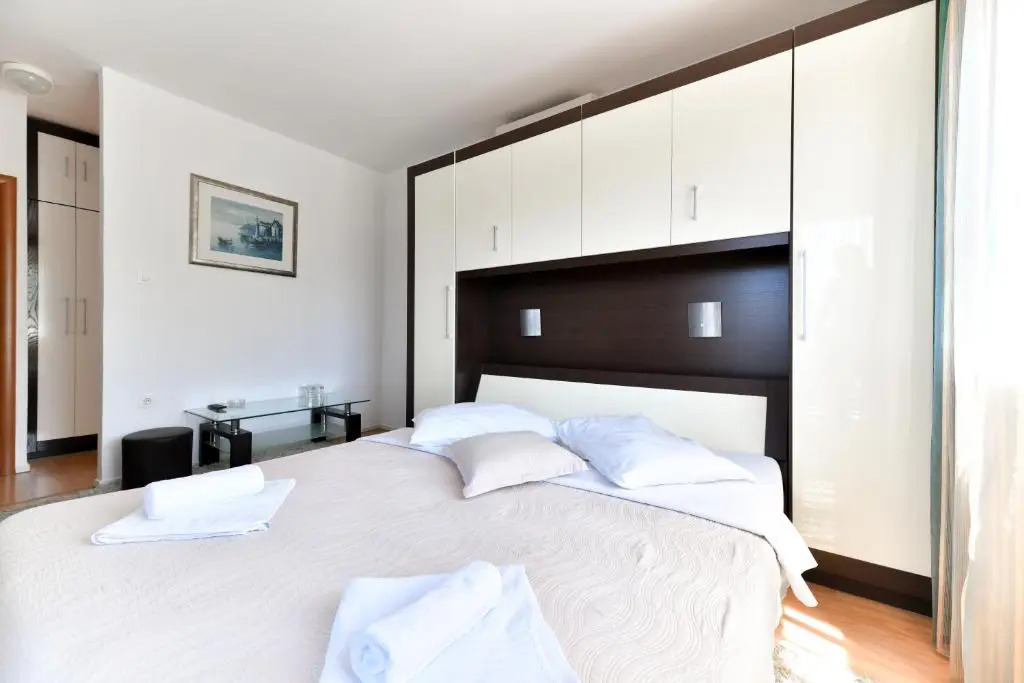 Levant Residence