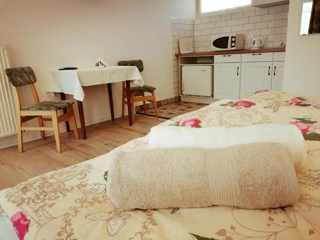 Elisoria Apartments
