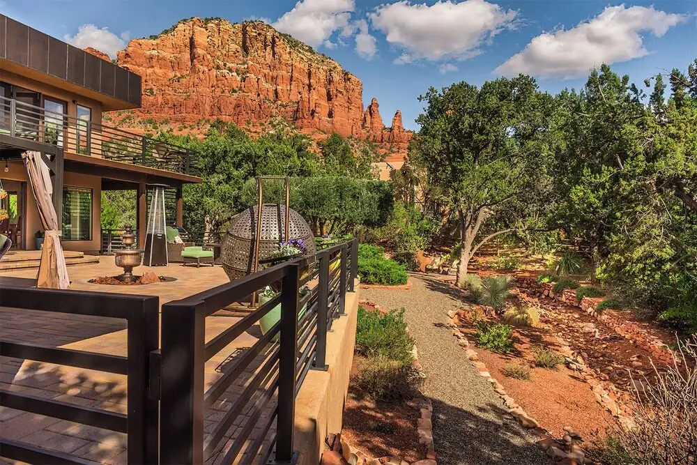 Red Rock Views & Fire Pit: Stunning Sedona Home