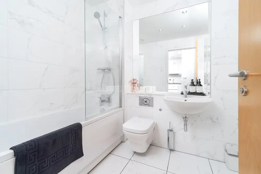 Deluxe 1 Bedroom Stylish Apartment - City Centre