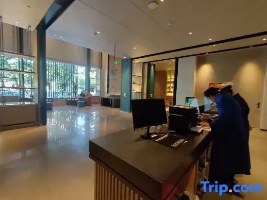 Meilu No.1 Courtyard City High-end Homestay (Xichang Moon Lake Park)