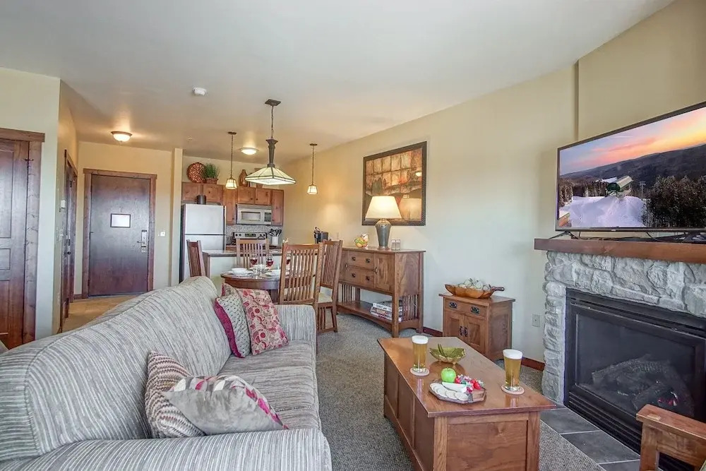 Soaring Eagle 315, Cozy Studio