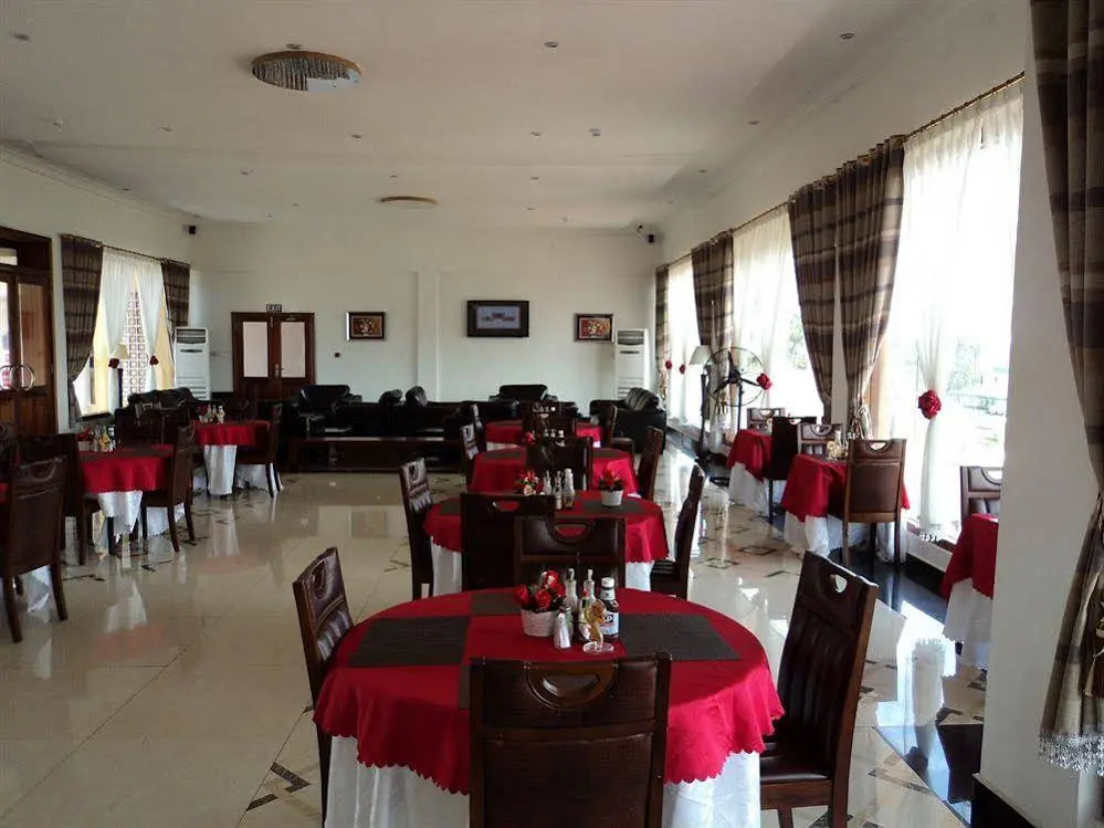 Grand Favor Hotel