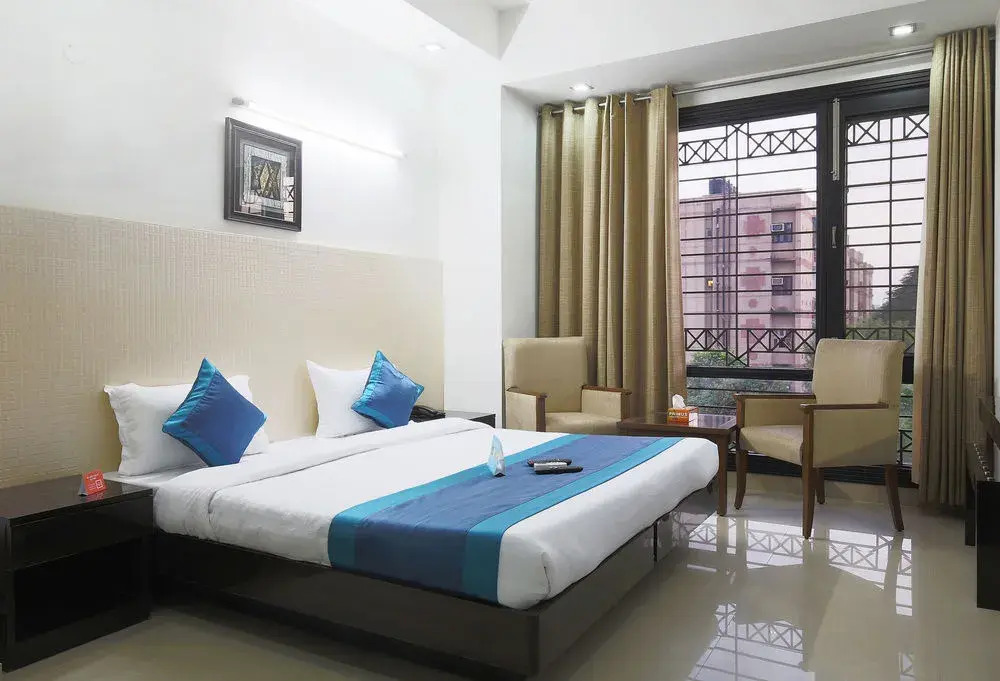 FabHotel Exotica Sector -105 Noida