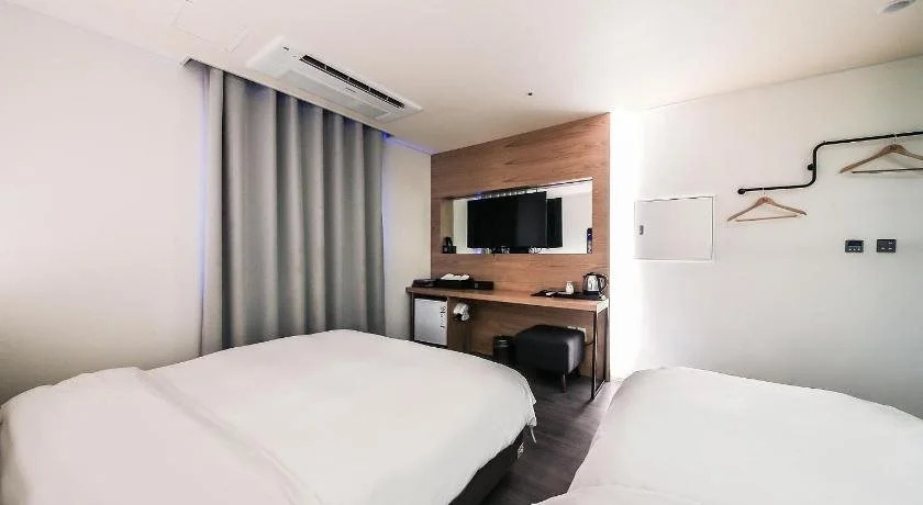Blvd Hotel