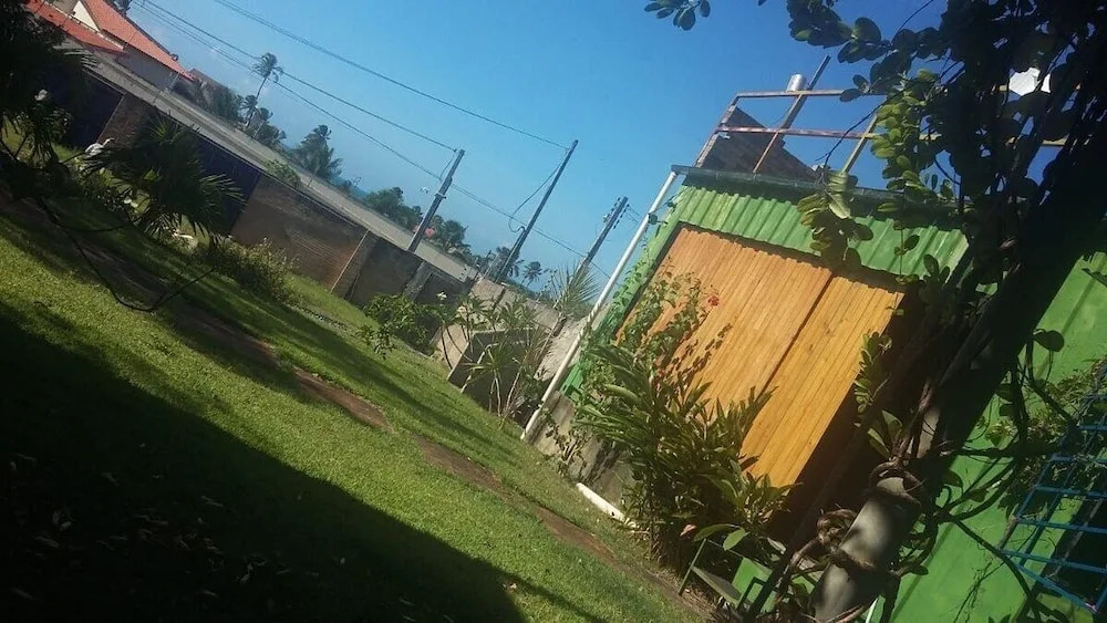 Casa de Contêineres - Hostel
