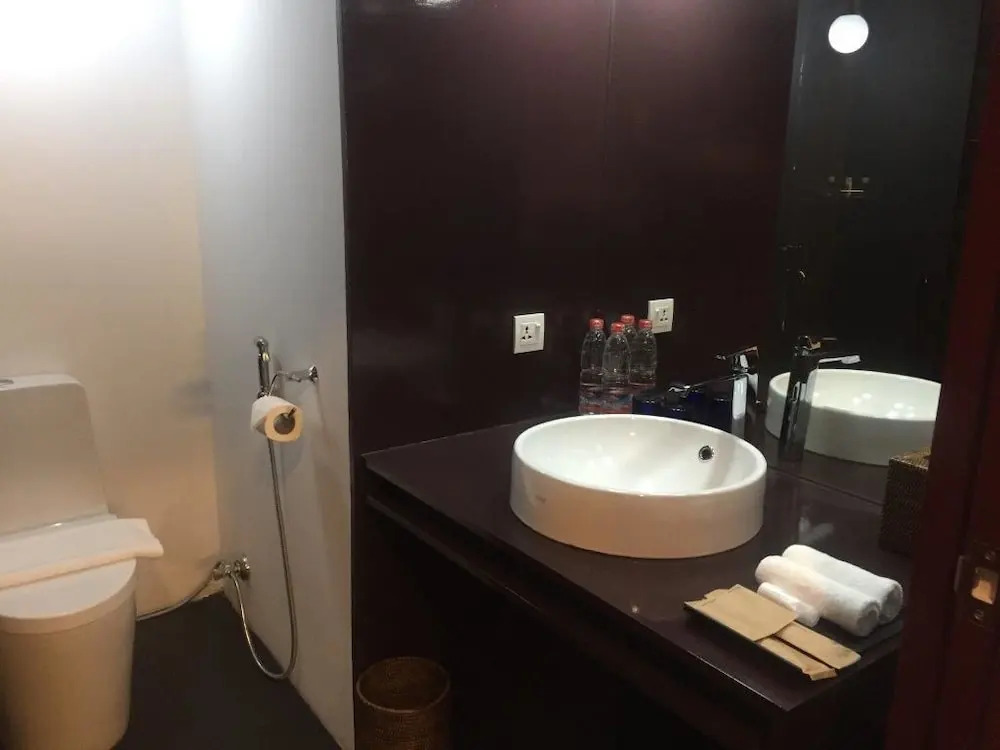 The Mandolis Hotel